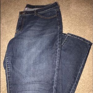 Jennifer Lopez skinny jeans, size 16